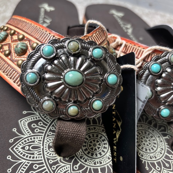 Montana West Brown Turquoise Embossed Western Comgirl Flip Flop Sandal Sz 7 NWT - Picture 6 of 14
